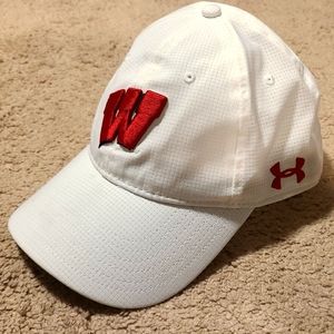 Wisconsin badgers Under armor hat